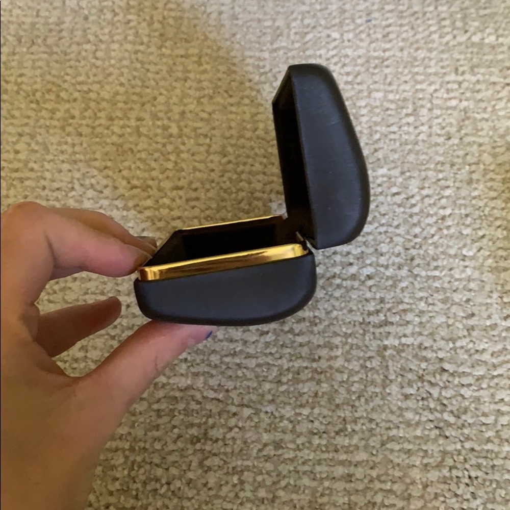 Eye glasses case - Picture 3 of 3